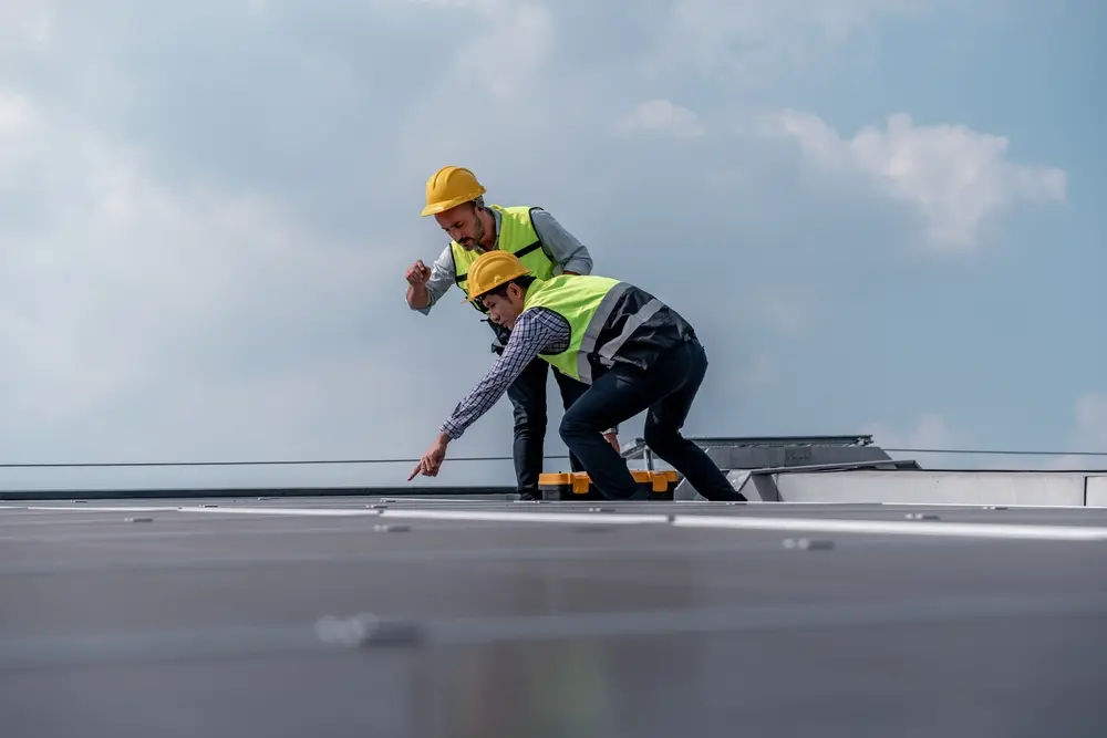 Safeguard Your Commercial Property: A Proactive Guide to Storm Season 2025 1 commercial roof inspection