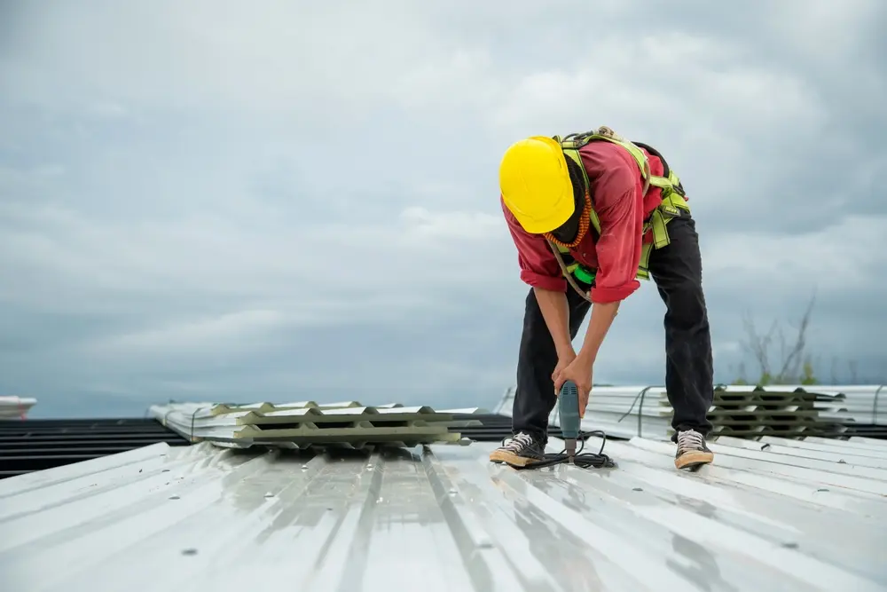 Safeguard Your Commercial Property: A Proactive Guide to Storm Season 2025 5 commercial roof repair